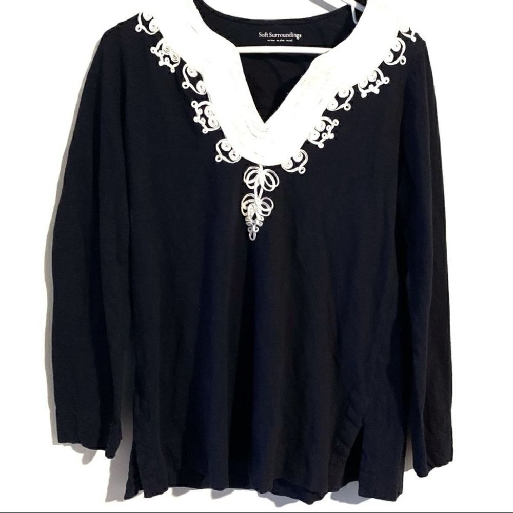 Soft Surroundings Blue and White Embroidered Top